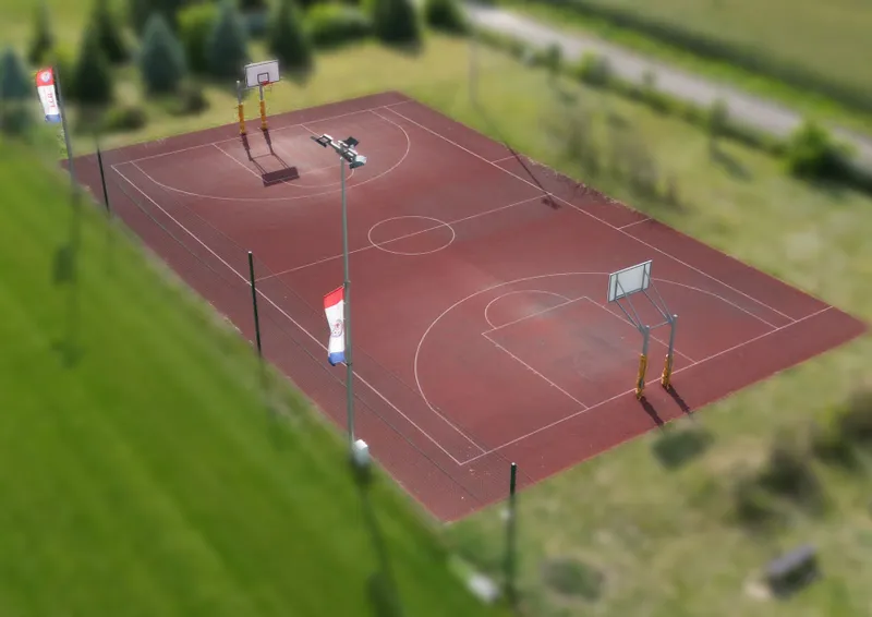 Boisko wielofunkcyjne poliuretanowe